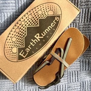 NEW Earth Runners Circadian